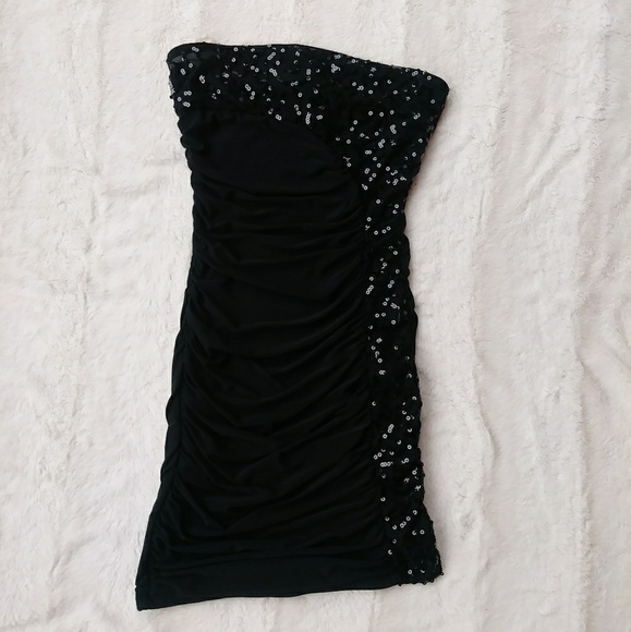 Forever 21 Dresses & Skirts - Sequin Bodycon Dress